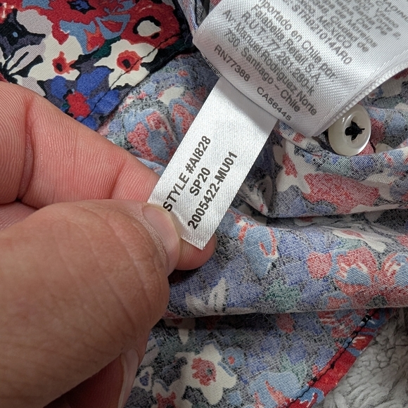 J. Crew Shirt Mens S Blue Red Floral Short Sleeve Stretch Secret Wash Cotton - Picture 7 of 7